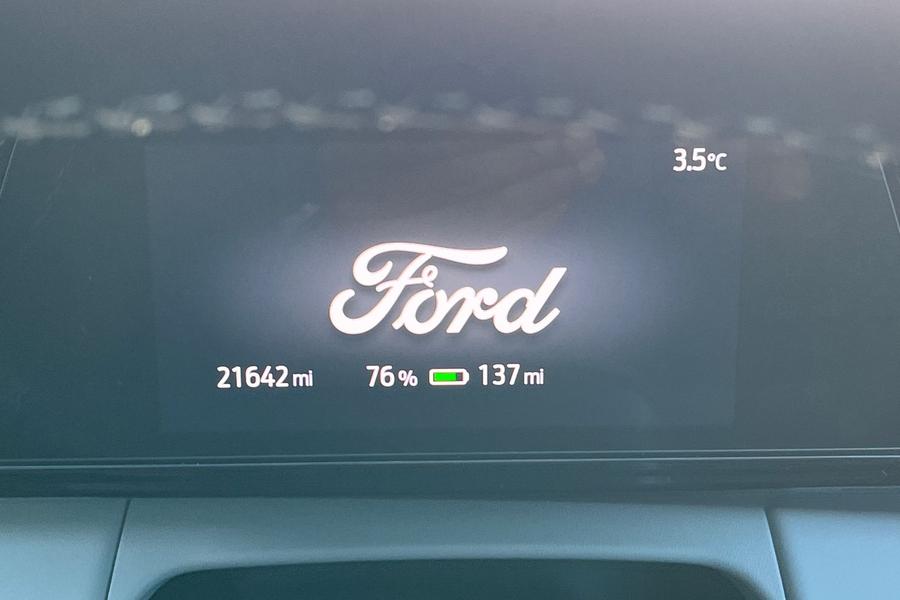 Ford Capri Photo autoimg-77b27f32b0be3d5e290df41c3e7c433f7806c611.jpg