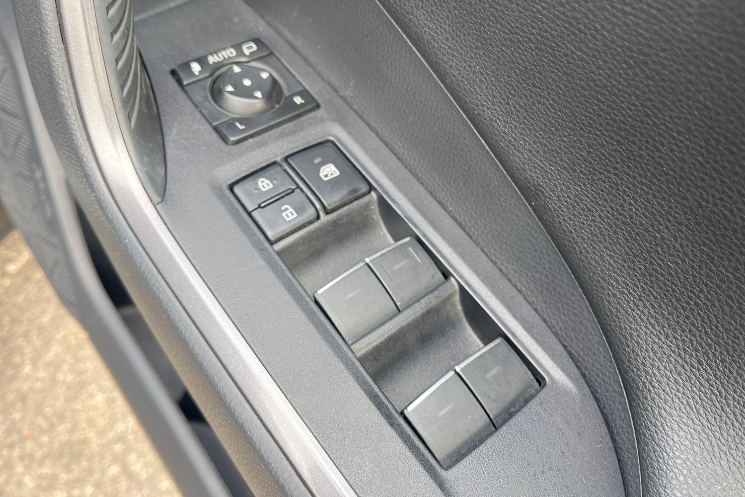 Toyota RAV4 Photo 15