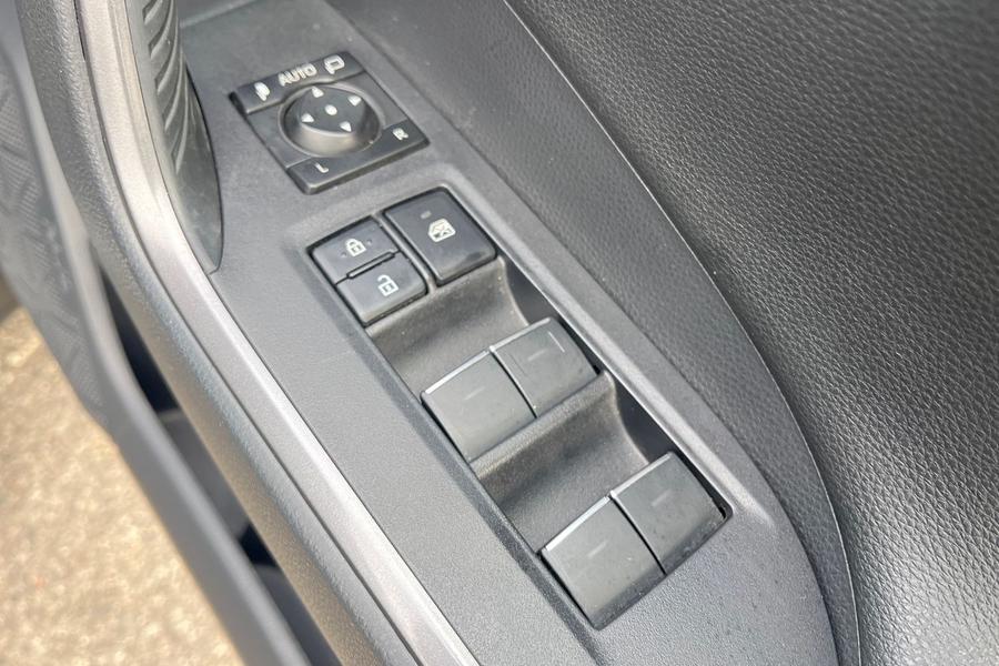 Toyota RAV4 Photo autoimg-77b694ef4671519ee6e191fc4638191a479131c7.jpg