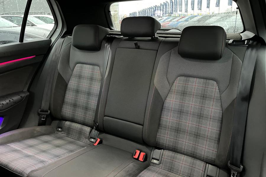 Volkswagen Golf Photo autoimg-77b8904077005628c5648cf0a0f7dc6065554226.jpg