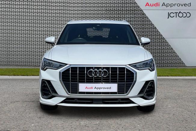 AUDI Q3 Photo 8