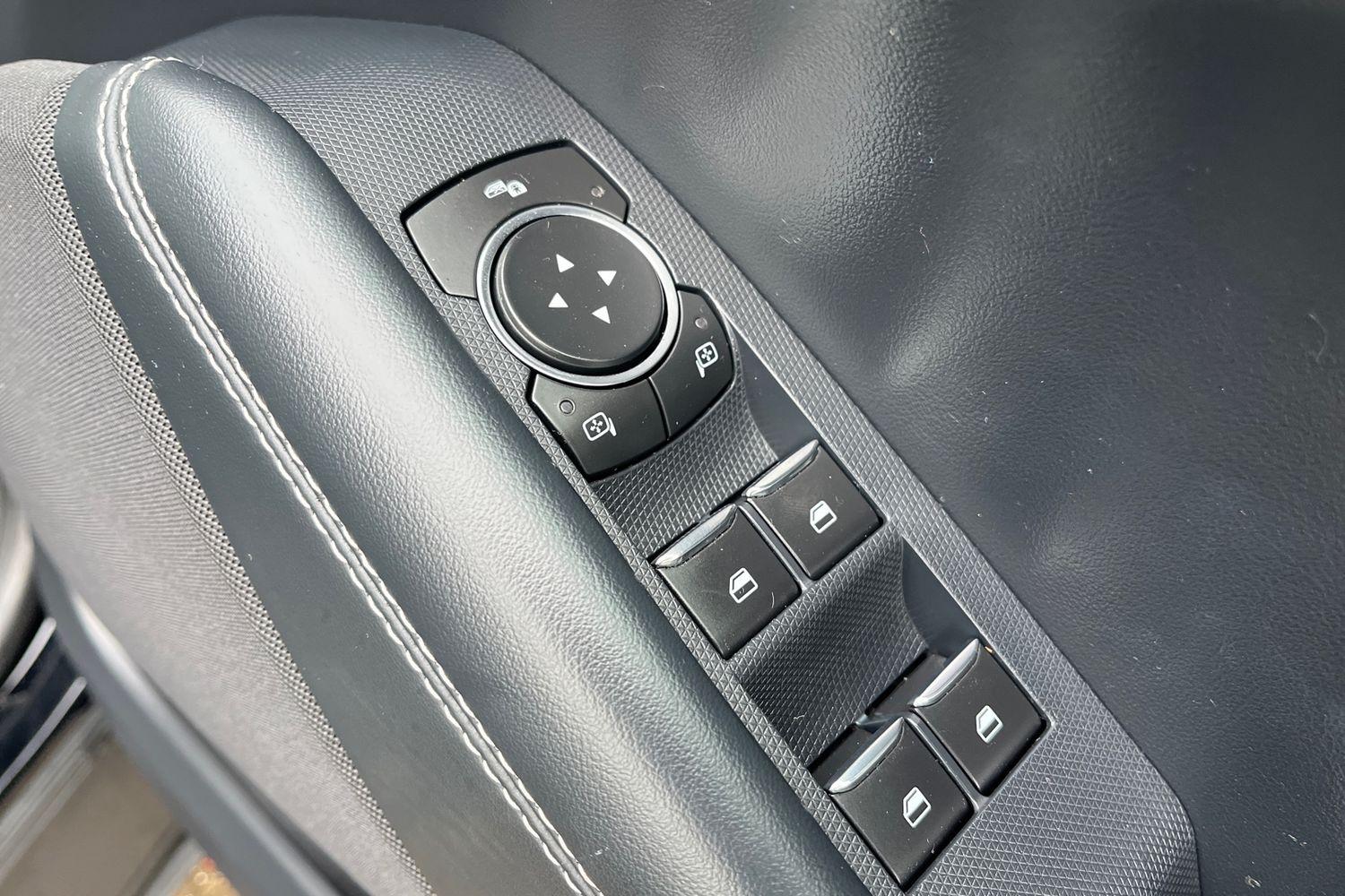 Ford Mustang Mach-E Photo 15