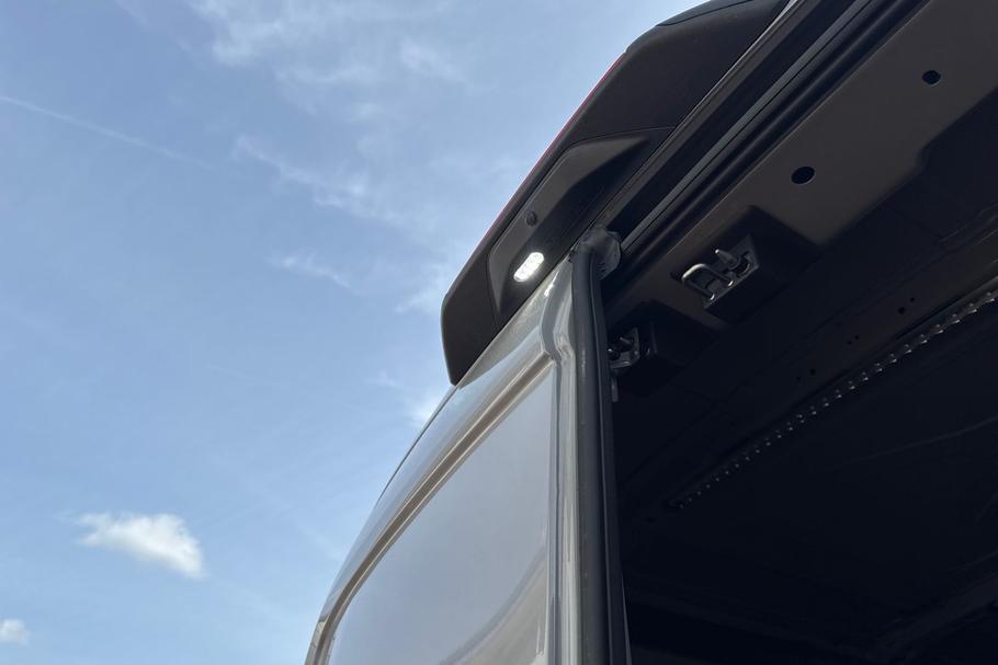Used FORD TRANSIT WR75HKL 18