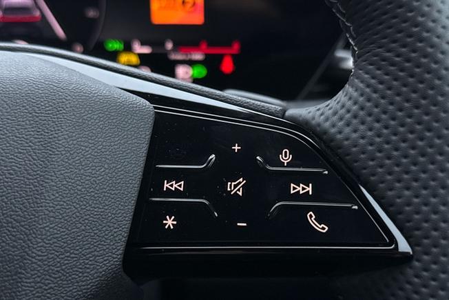 AUDI Q5 SUV Photo 17