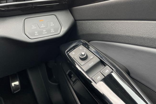 VOLKSWAGEN Id.5 Photo 42