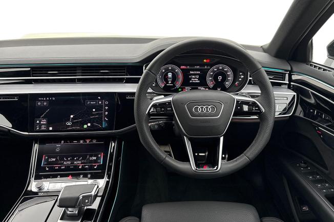 Audi A8 Photo 11