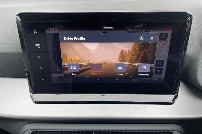 SEAT Arona Photo 30