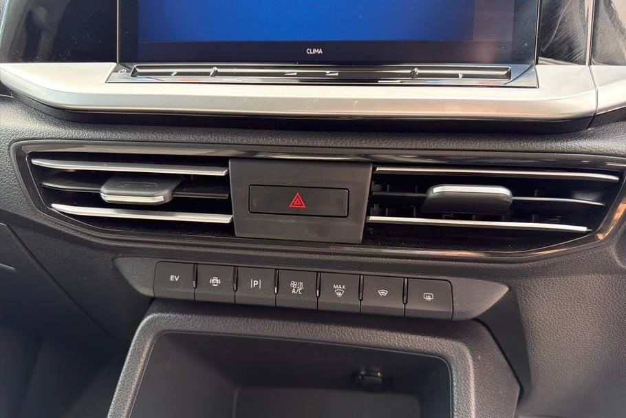 Used Ford Transit Connect WN25UFE 39