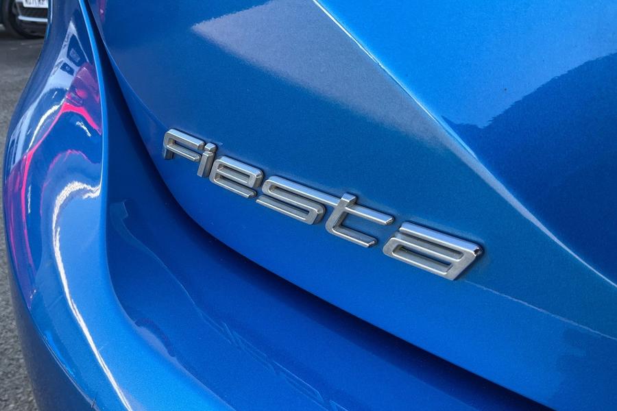 Ford FIESTA Photo autoimg-77dc843e9d7ef0a7d060b8f11cd9cad7b0e09cc7.jpg
