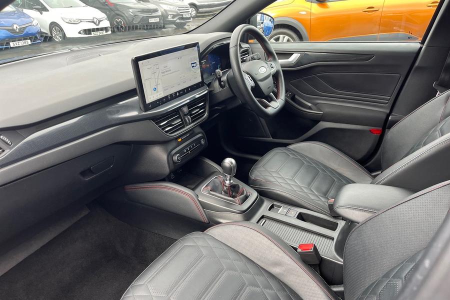 Ford FOCUS Photo autoimg-77dd37959dc970e3adb45c0d47056a6b23da0e47.jpg