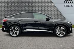 AUDI  Audi Q4 Sportback Photo 4