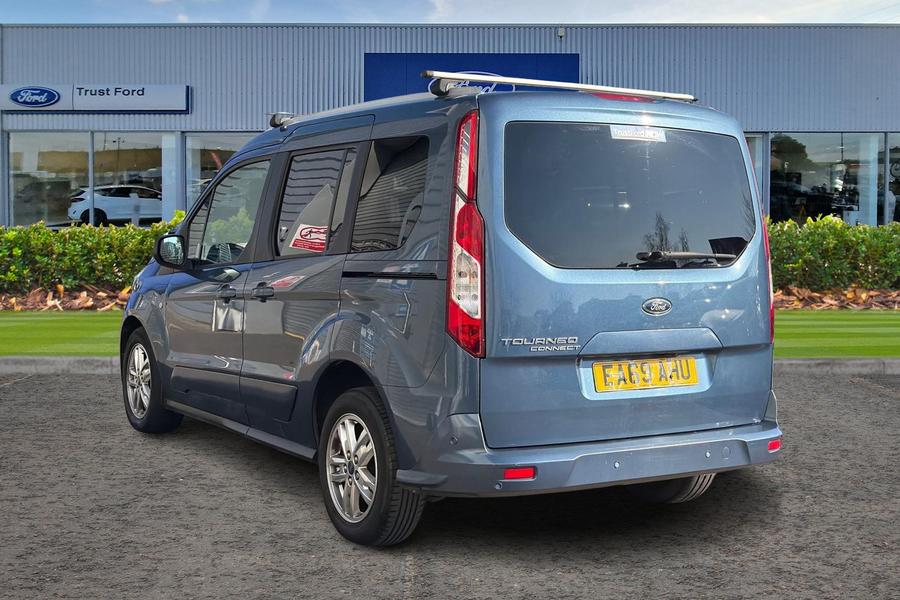 Ford TOURNEO CONNECT Photo autoimg-77dea4af8e8b56f34f504770cce256e5f6505654.jpg