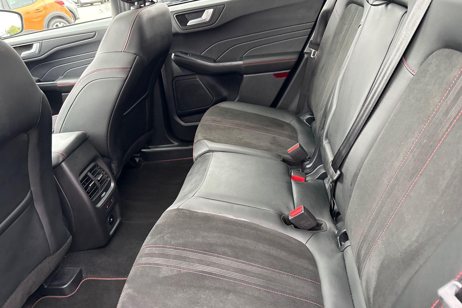 Ford KUGA Photo 19