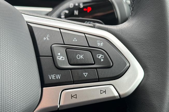 VOLKSWAGEN Passat Photo 17