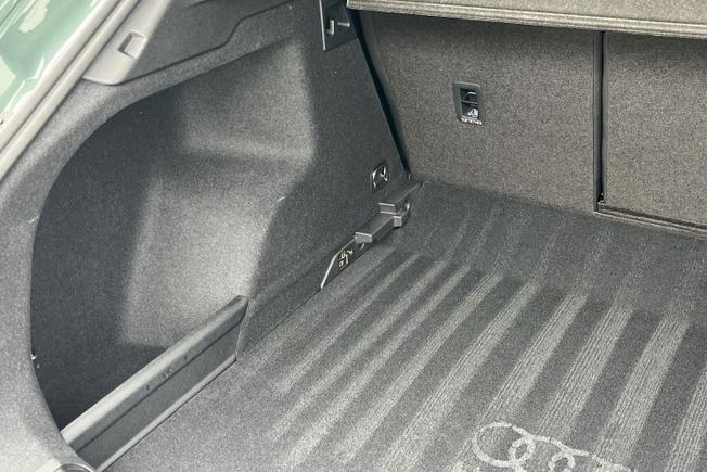AUDI Q3 Photo 38