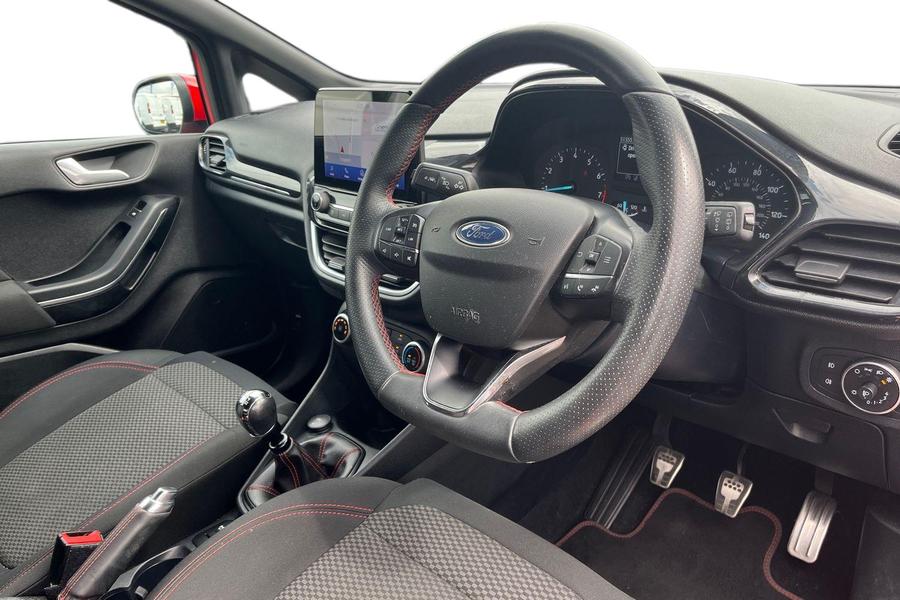 Ford FIESTA Photo autoimg-77e7e231fe764b8e012167c2588b9a8bfd020d79.jpg