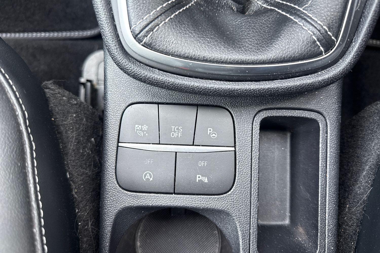 Ford FIESTA Photo 33
