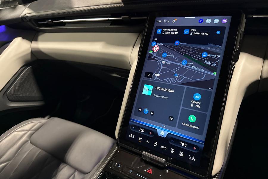 Ford Explorer Photo autoimg-77ebef8acf93e3dbb0095e6f6202b2ef71e4b36a.jpg