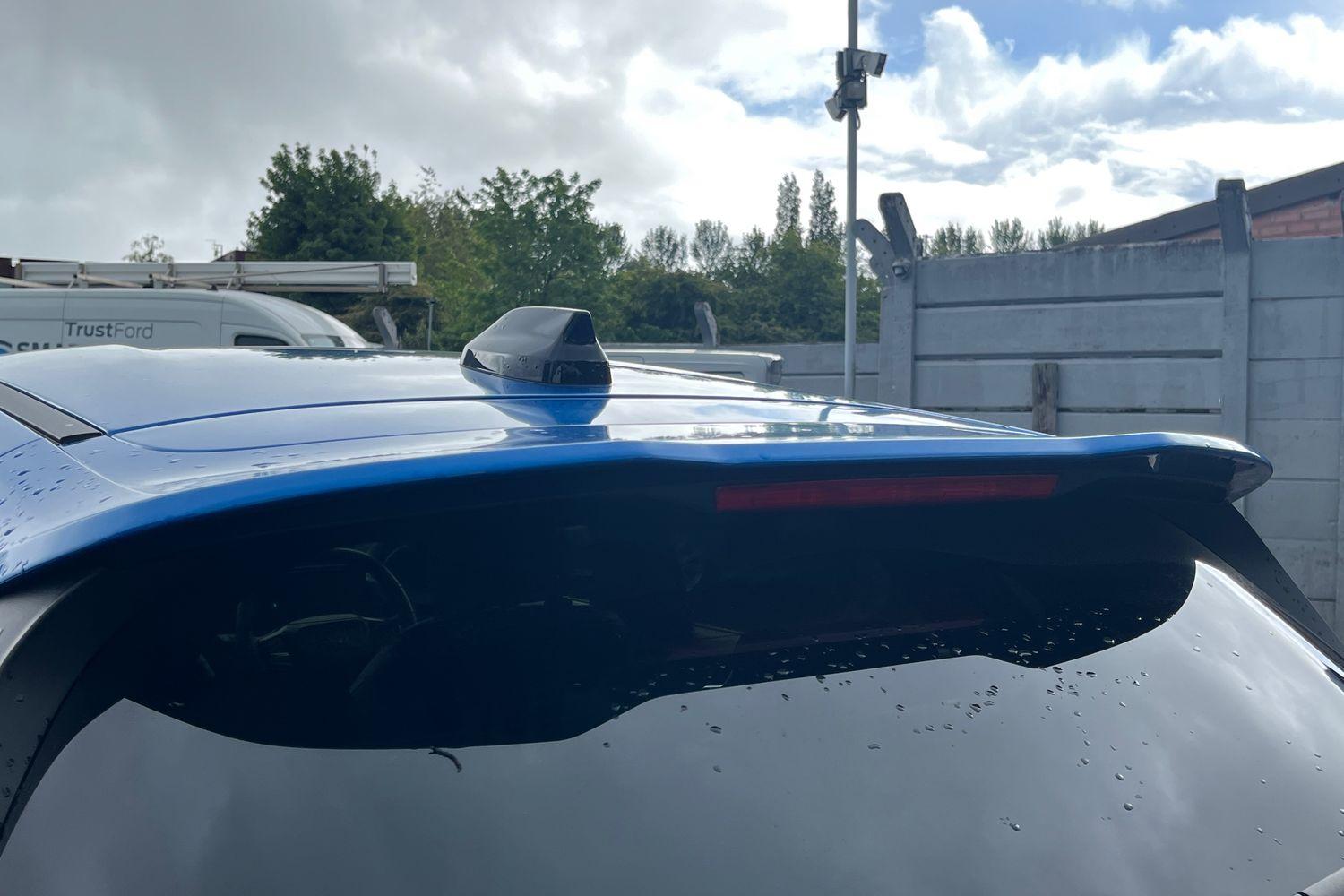 Ford PUMA Photo 23