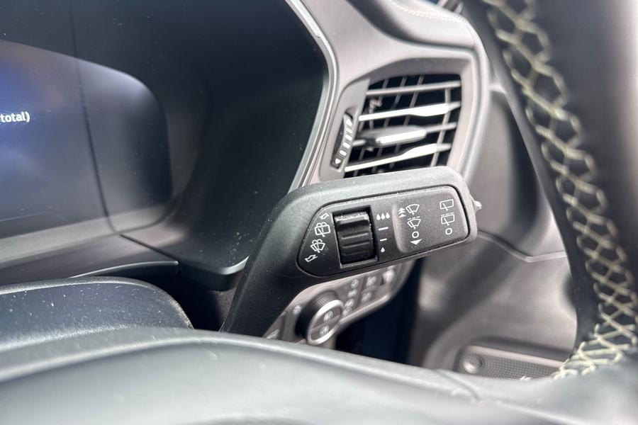 Ford KUGA Photo autoimg-77f492dd53217a62c6ca6c172567150a823888f4.jpg
