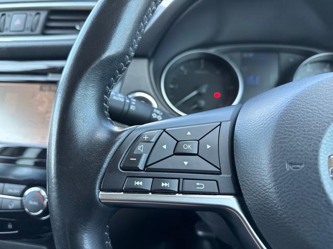 NISSAN Qashqai Photo 16