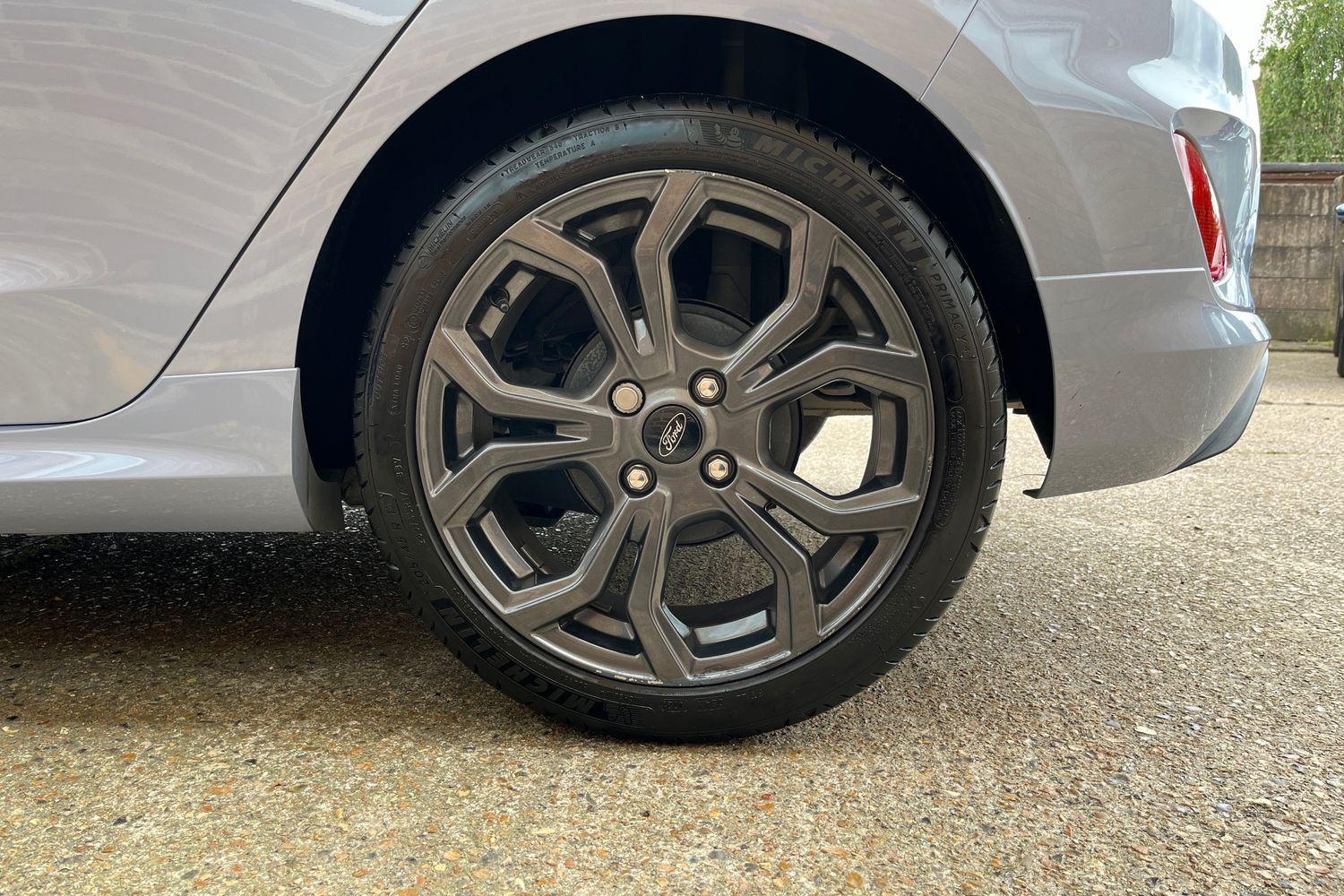 Ford Fiesta Photo 7
