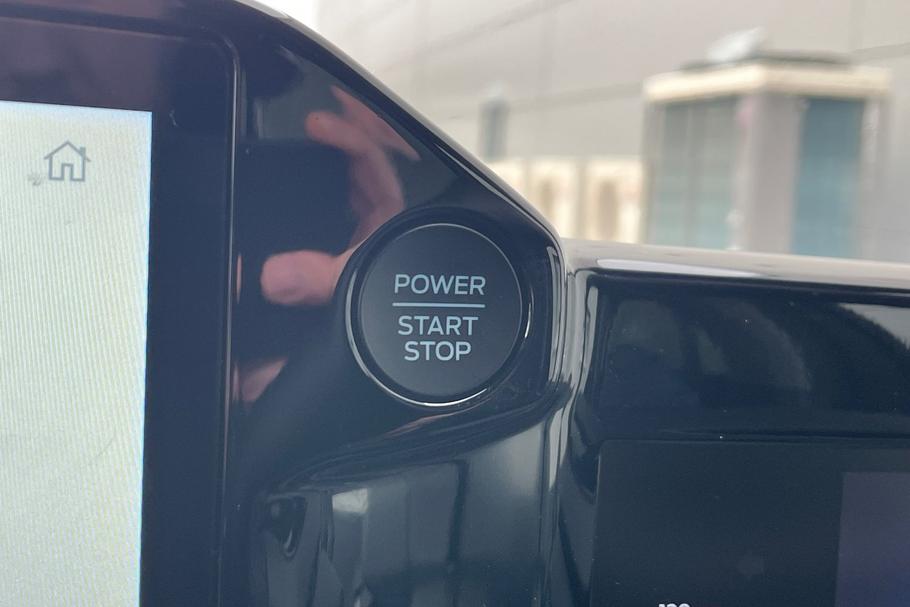 Used Ford Transit Custom YO25URB 17