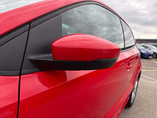 VOLKSWAGEN Polo Photo 19