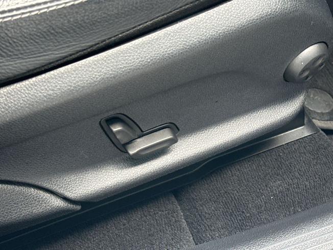 MERCEDES-BENZ GLC Photo 49