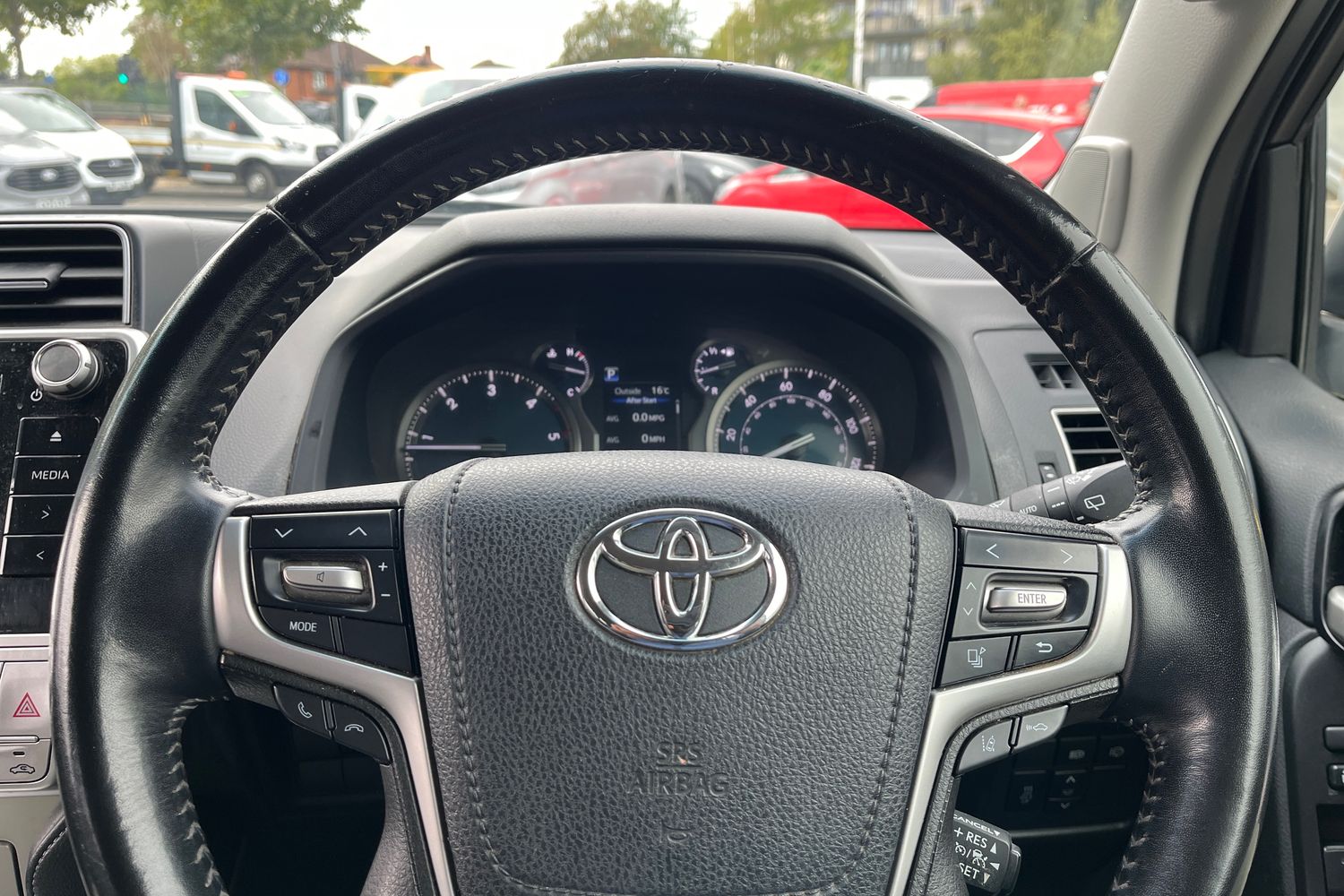 Toyota Land Cruiser Photo 22