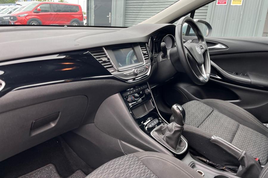 Vauxhall ASTRA Photo autoimg-7813341354602a21a97f396c7f16da2402544a6e.jpg