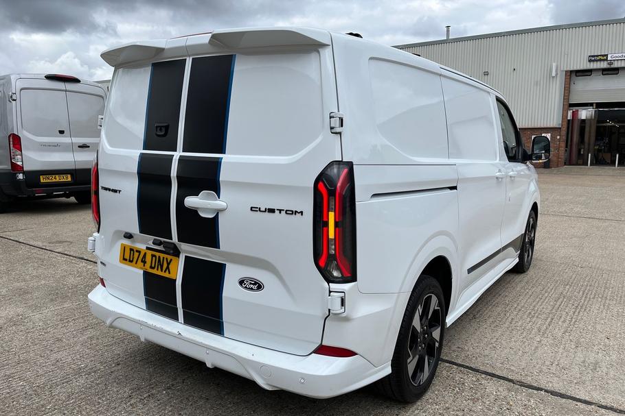 Used Ford TRANSIT CUSTOM LD74DNX 40