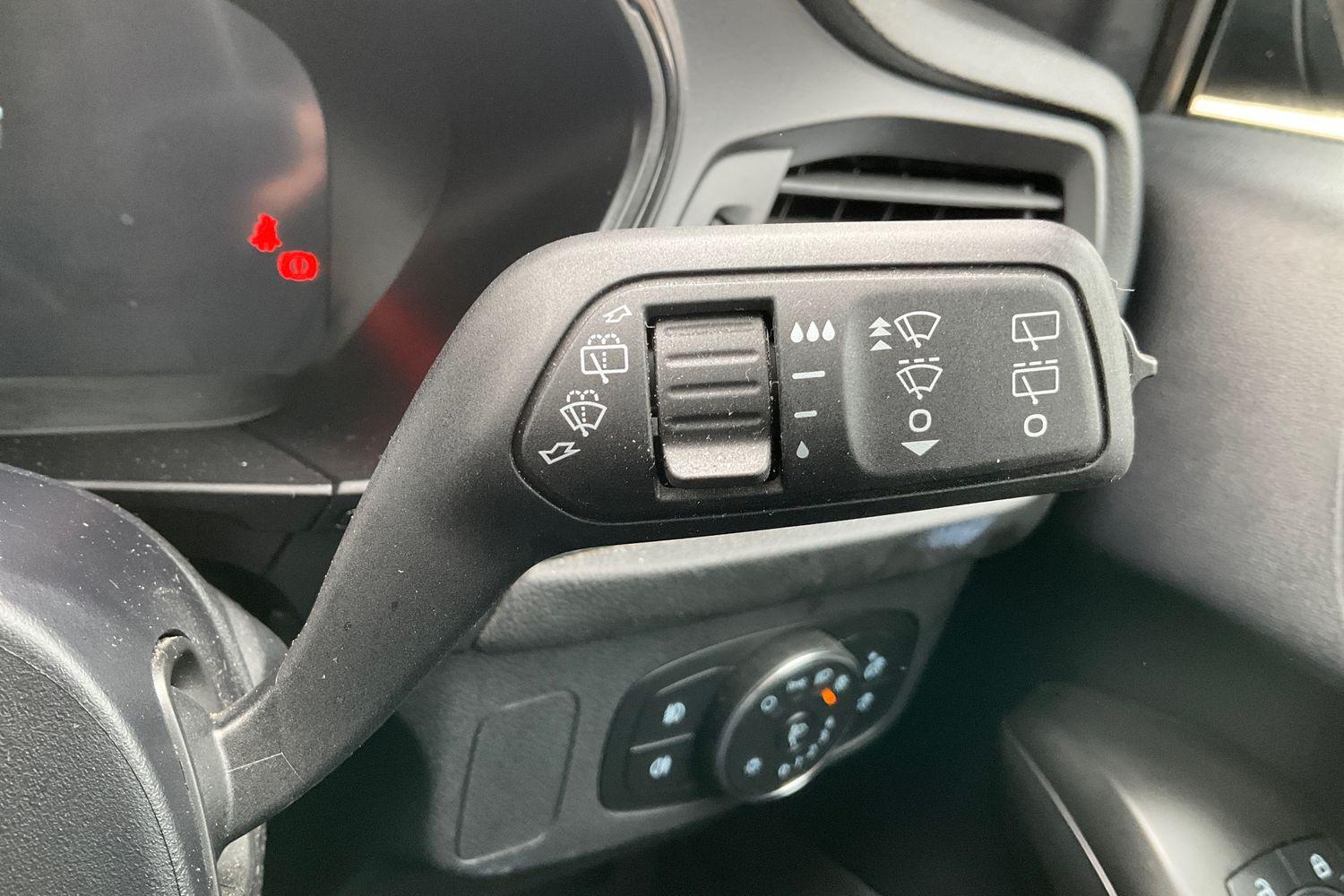 Ford FOCUS Photo 14