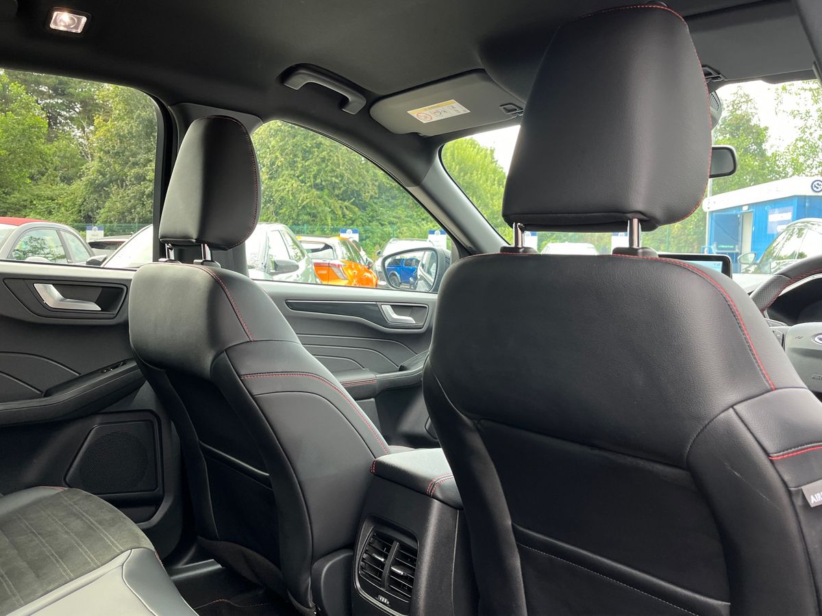 Ford Kuga Photo 32