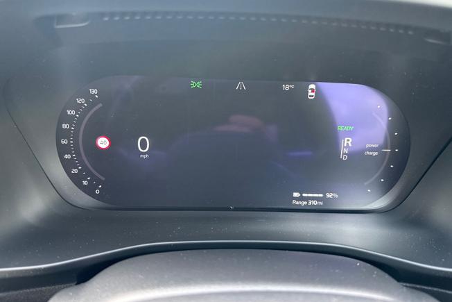 VOLVO C40 Photo 15