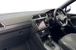 VOLKSWAGEN Tiguan Allspace Photo 2