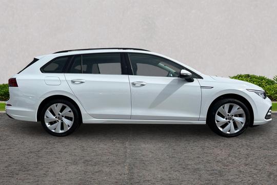 Volkswagen Golf Photo autoimg-782438de24f934d86a7eadfee5247e939c89c0f2.jpg