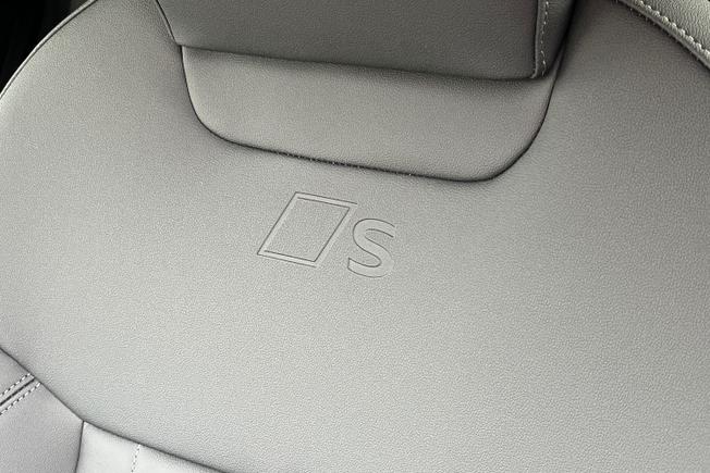 Audi Q3 Photo 36