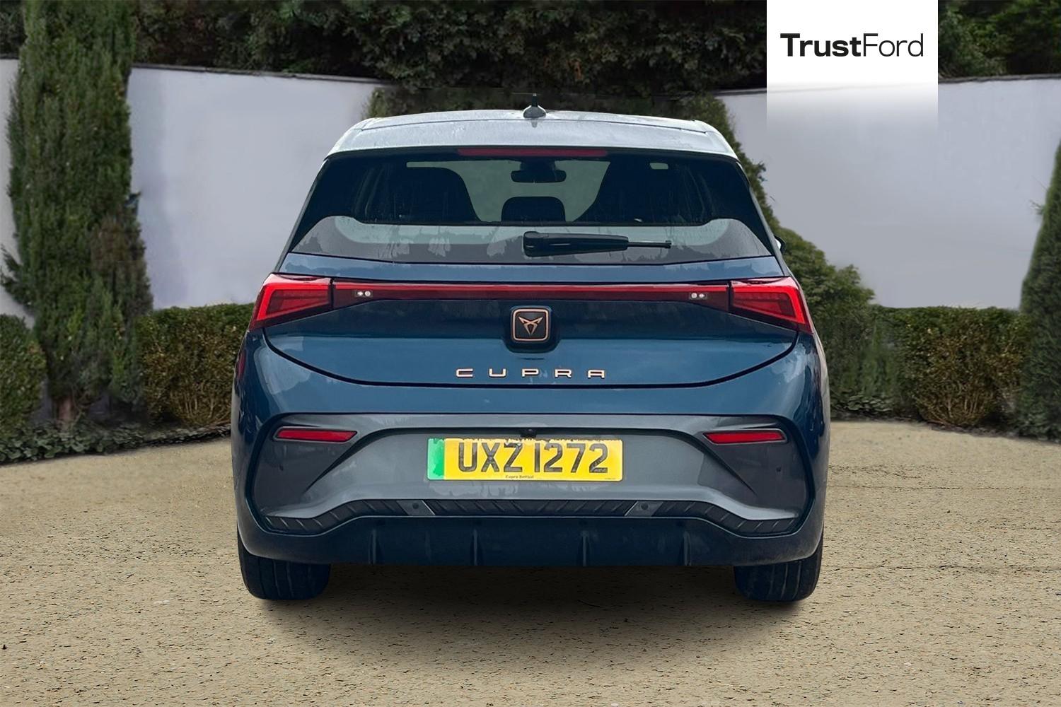 CUPRA BORN Photo 6
