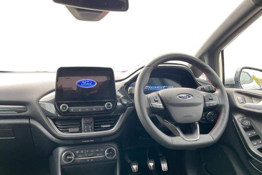 Ford FIESTA Photo autoimg-7828226ded78dae73e2236fd520b6e7699c29268.jpg