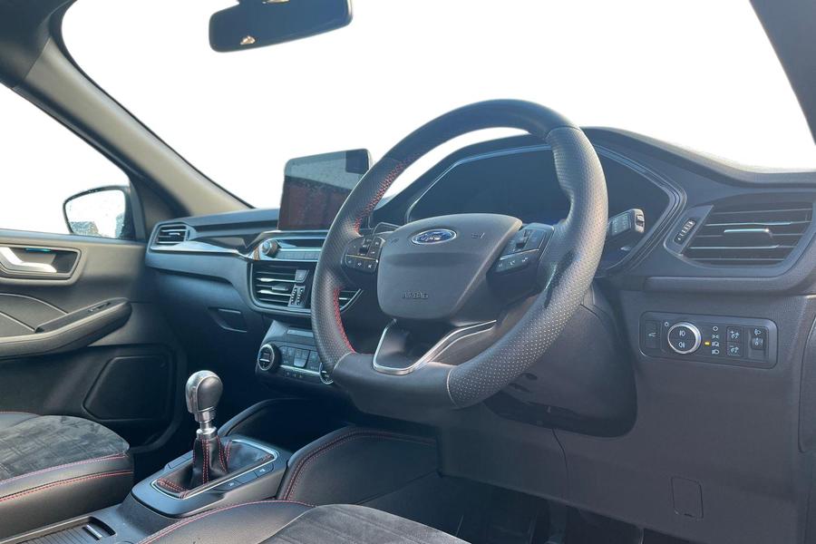 Ford KUGA Photo autoimg-7829d96c136d9b959a2ec59e4f2c2c9684cf7844.jpg