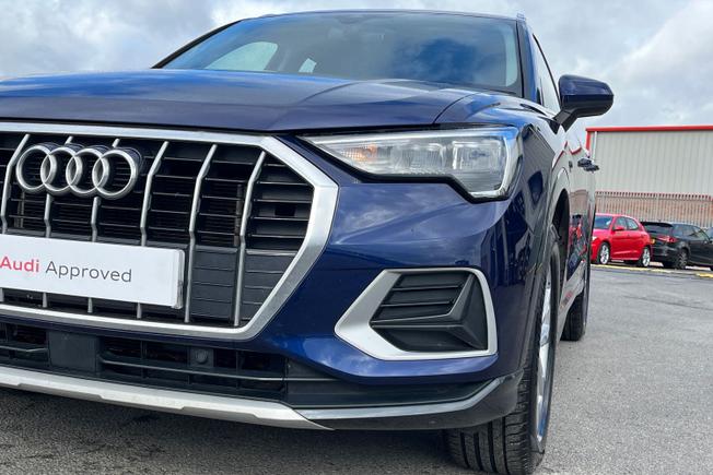 AUDI Q3 Photo 28
