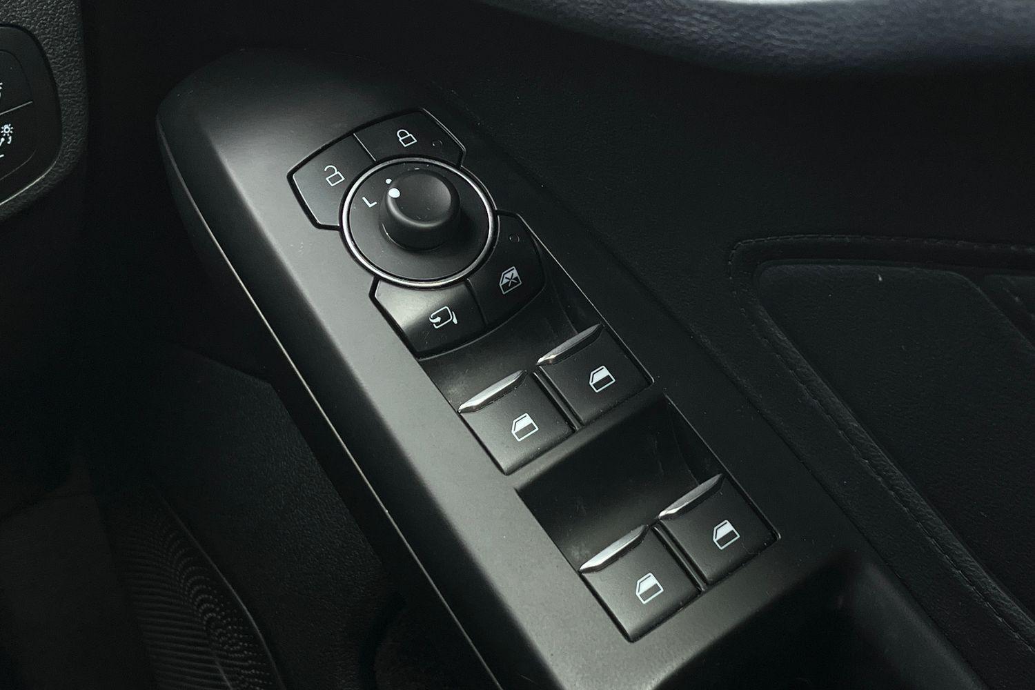 Ford Focus Photo 15
