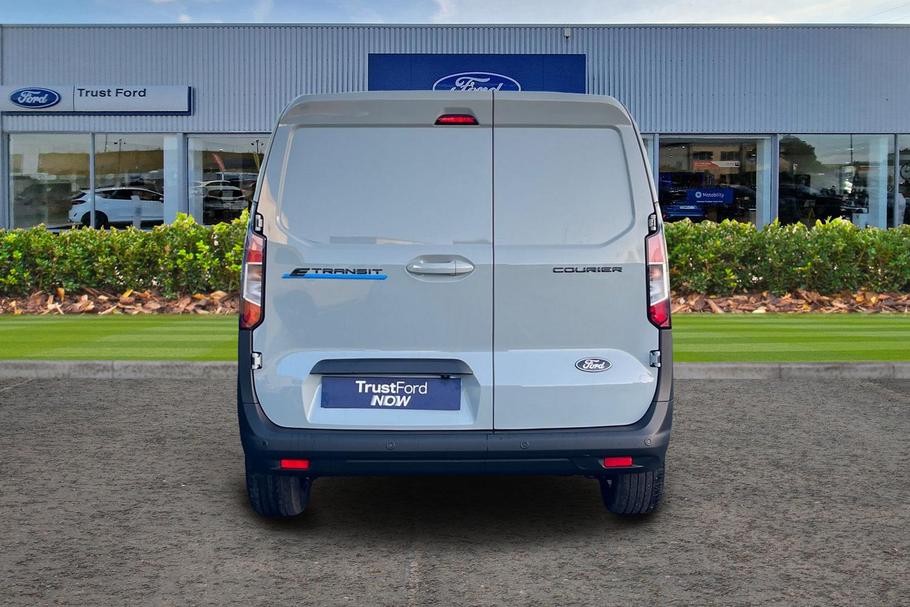 Used Ford E-Transit Courier JMZ5477 12