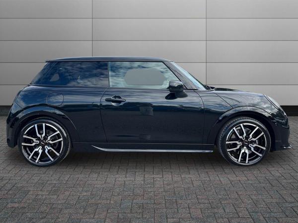 MINI Cooper Photo autoimg-783712aa1e624aff9f9b0e573be7bda66b85c21b.jpg