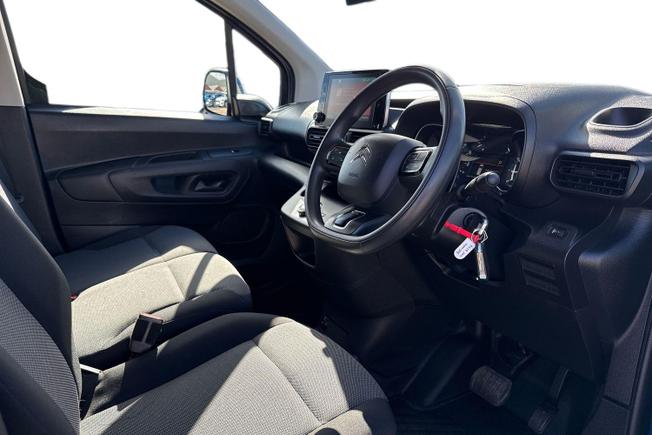 CITROEN Berlingo Photo 6