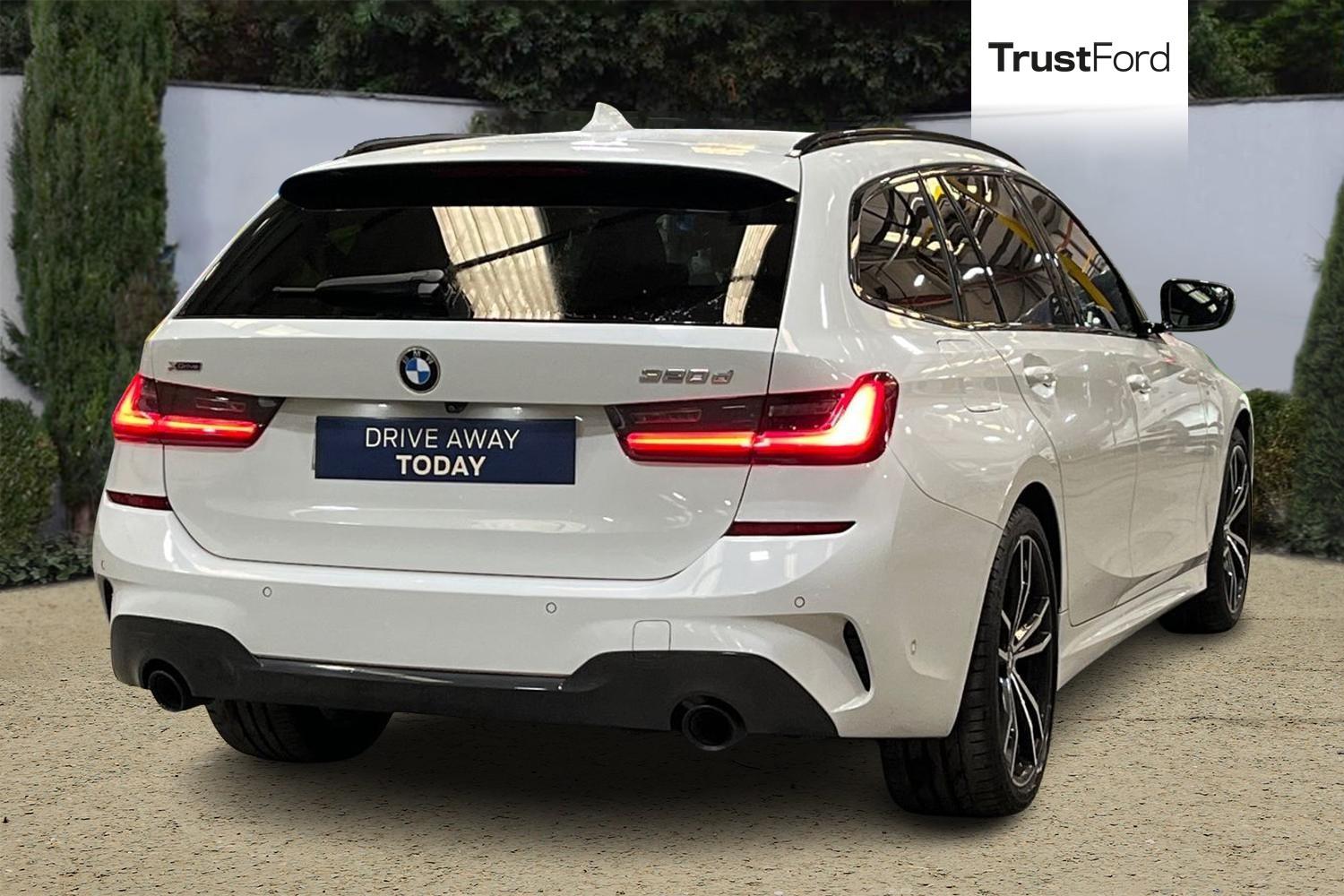 BMW 3 SERIES Photo 3