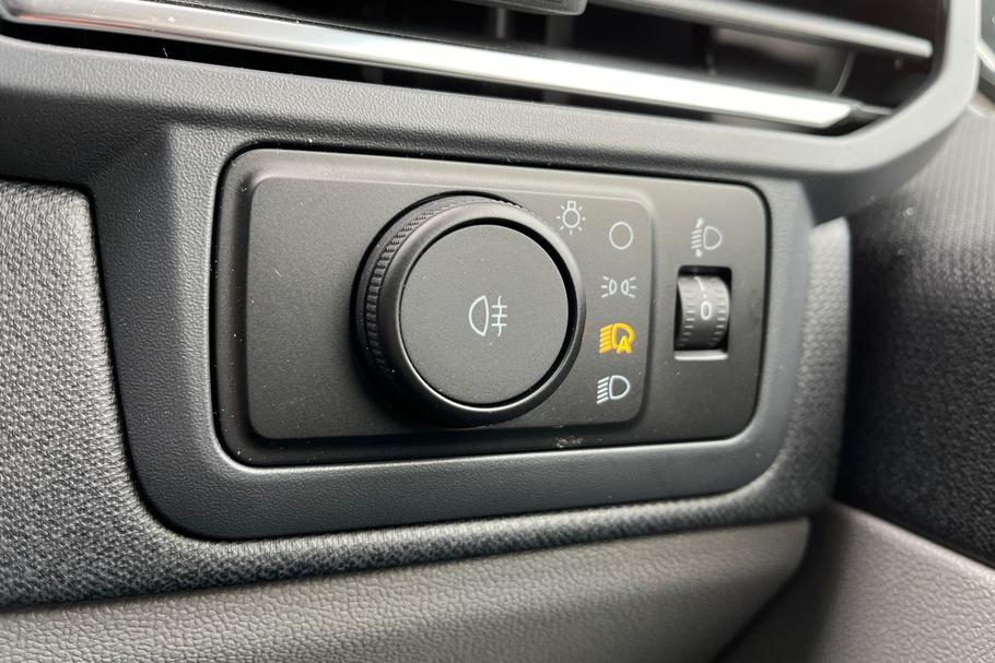 Used FORD TOURNEO CUSTOM SB75LSD 33