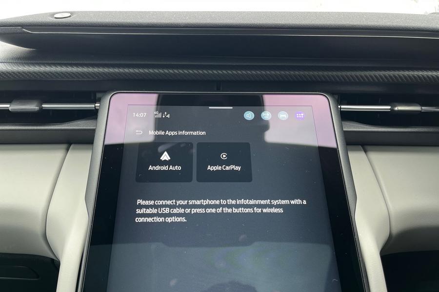 Ford EXPLORER Photo autoimg-7840999fd63871c6bc4d0abed1aed60b4311c12c.jpg