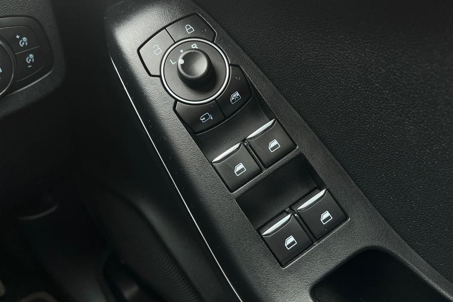 Ford PUMA Photo autoimg-7841c10060a1347c4b2f56b54bb332f285012539.jpg